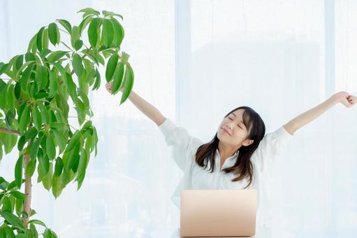 自律神経を整える呼吸＆ストレッチ術｜在宅ワークの疲れをリセット