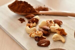 食後の血糖スパイクを防ぐオーガニック間食術｜仕事中の集中力を保つ低GIスナック